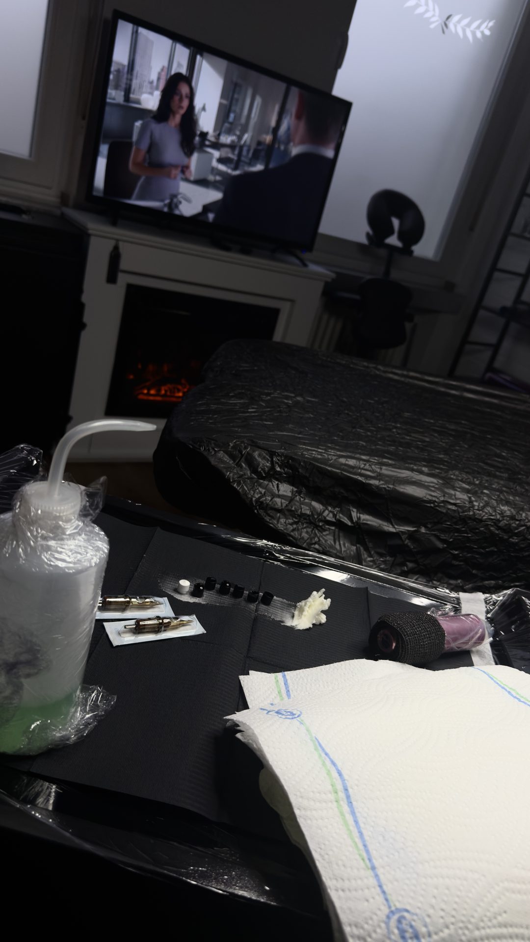 Studio – Tattoo-Session mit TV und Kamin